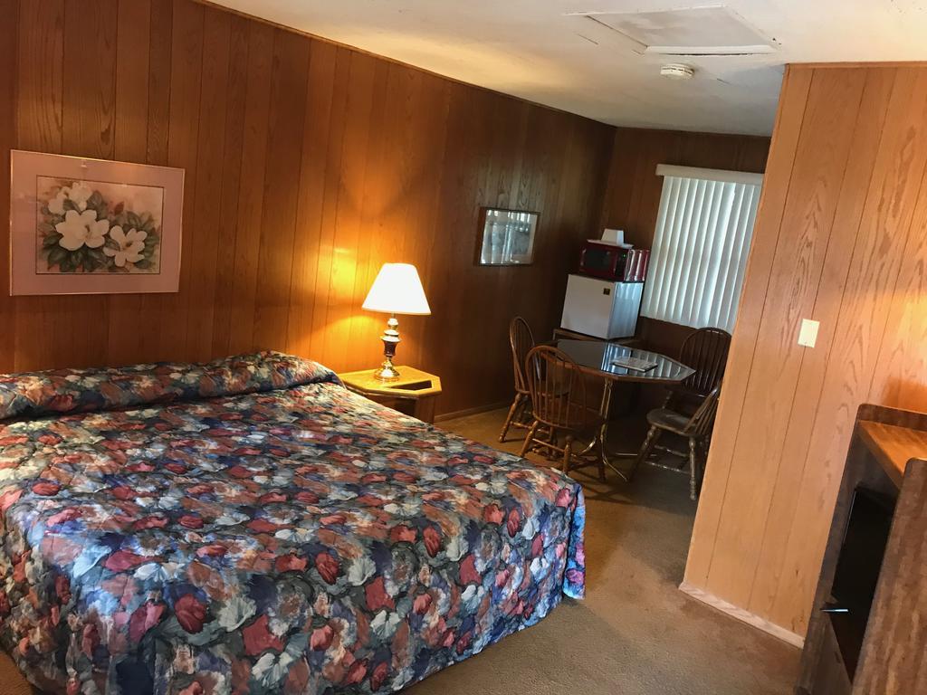 Mcgovern'S Motel And Suites Sun Prairie Esterno foto