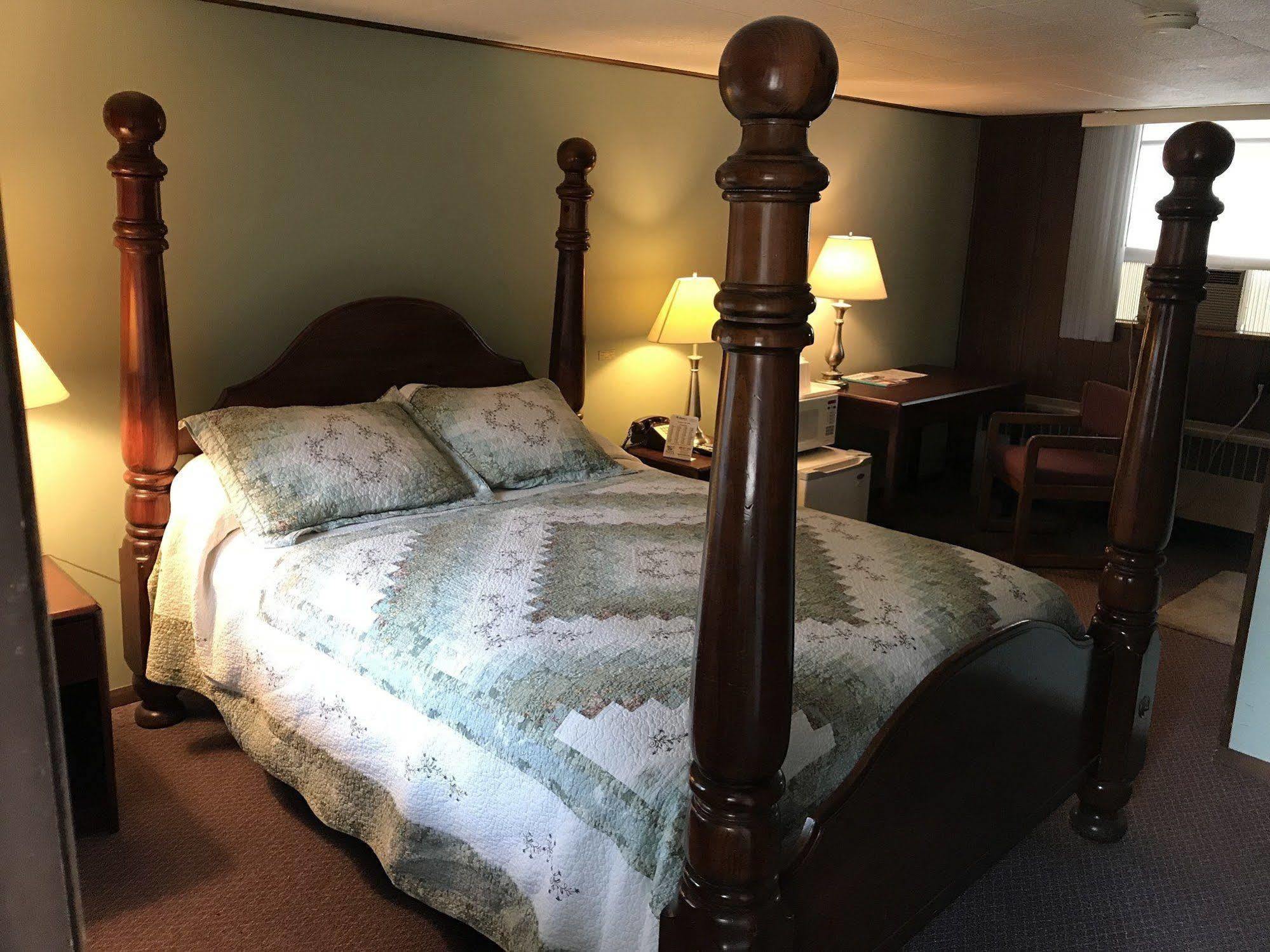 Mcgovern'S Motel And Suites Sun Prairie Esterno foto
